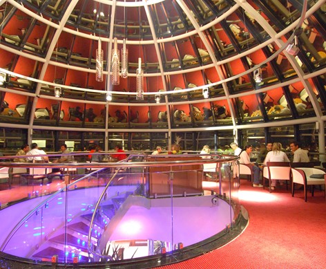 Vertigo bar-by night.jpg